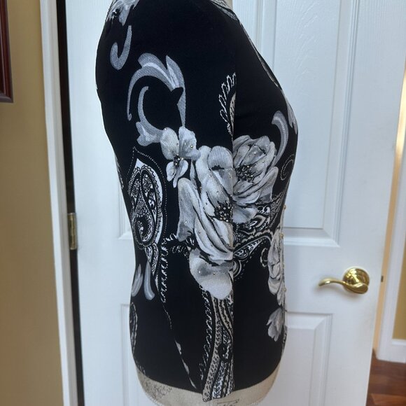 WHITE HOUSE BLACK MARKET FLORAL CARDIGAN W/RHINESTONES:PREOWNED SMALL - Picture 11 of 14